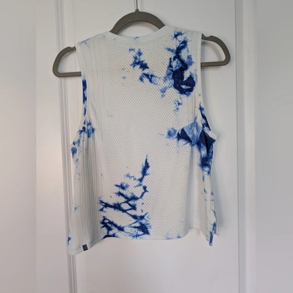 Lululemon Train to Be Tank *Shibori Regatta Blue Size S